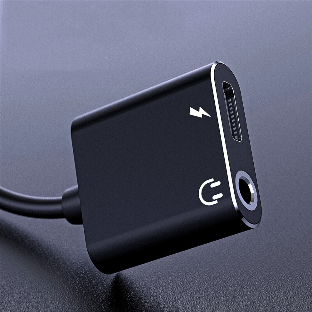 Jinghua 3.5mm Type-C Audio Music Adapter Converter for Charging and Listening to Songs Two-in-one Adapter COD